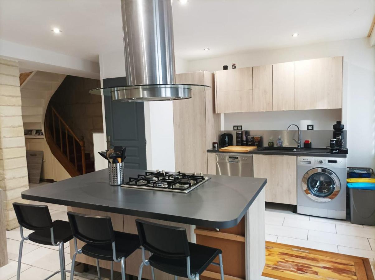 Agreable Maison De Ville Tout Confort Loudun Exteriér fotografie