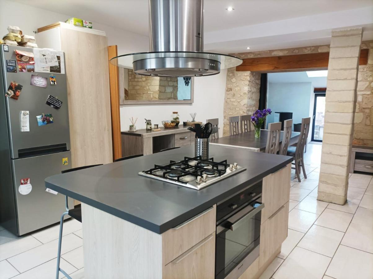 Agreable Maison De Ville Tout Confort Loudun Exteriér fotografie